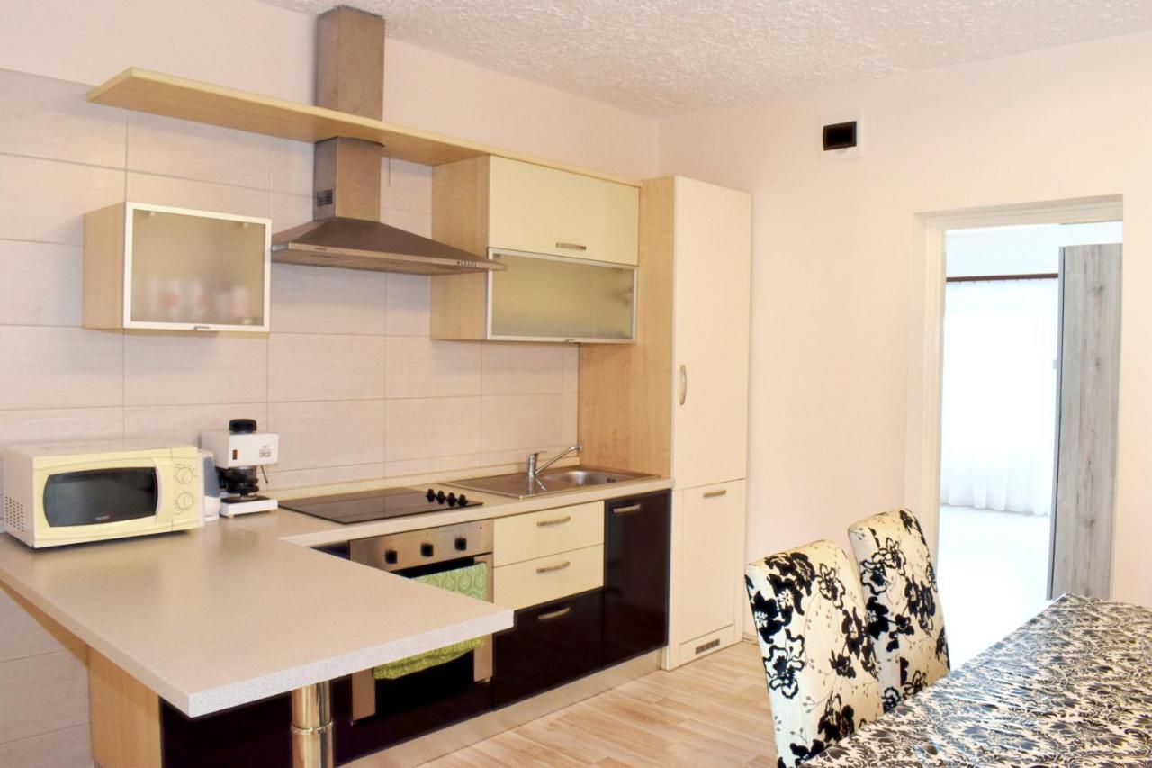 Relax Apartman Zalakaros Exteriör bild
