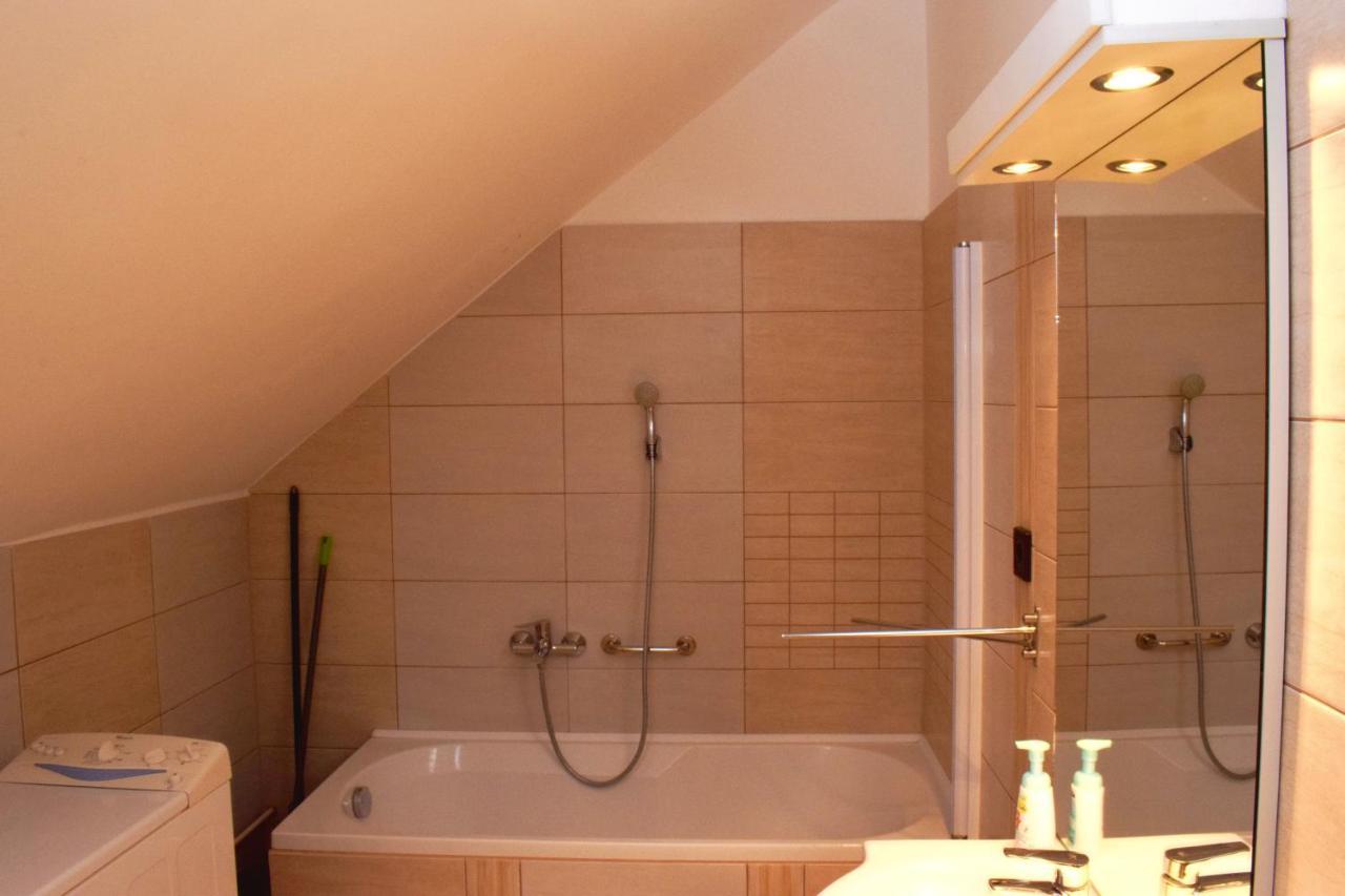 Relax Apartman Zalakaros Exteriör bild